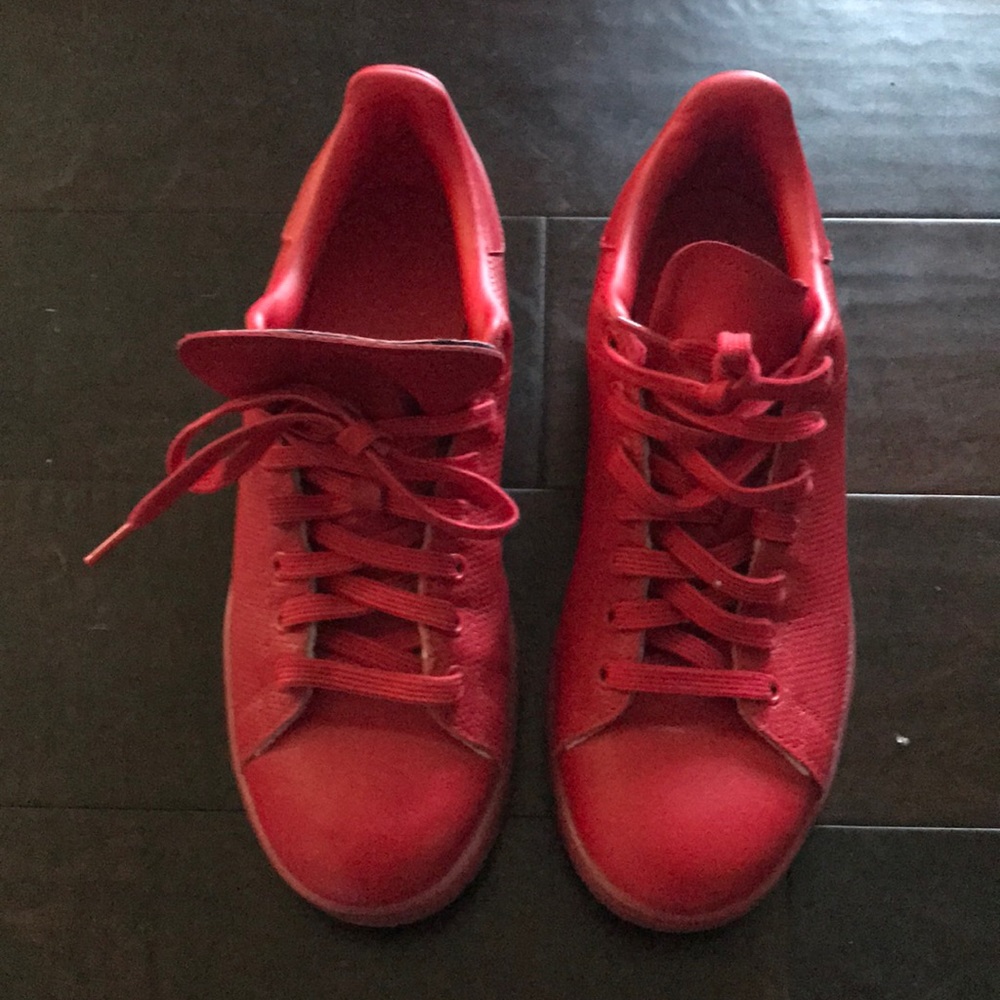 Stan Smith red sneakers - Picture 2 of 5